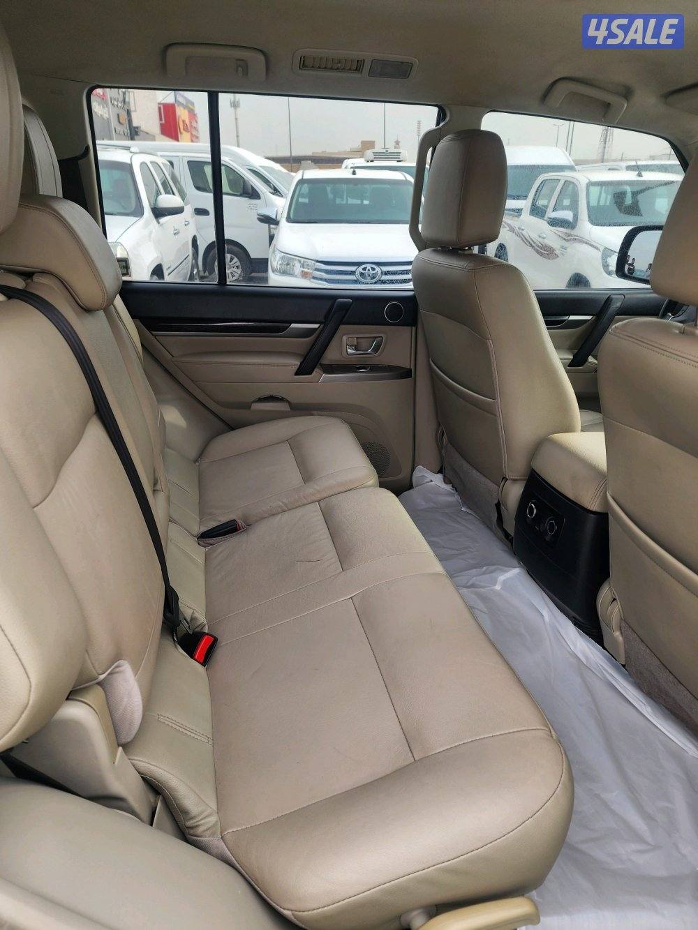 متسوبيشي باجيرو GLS V6 3.86