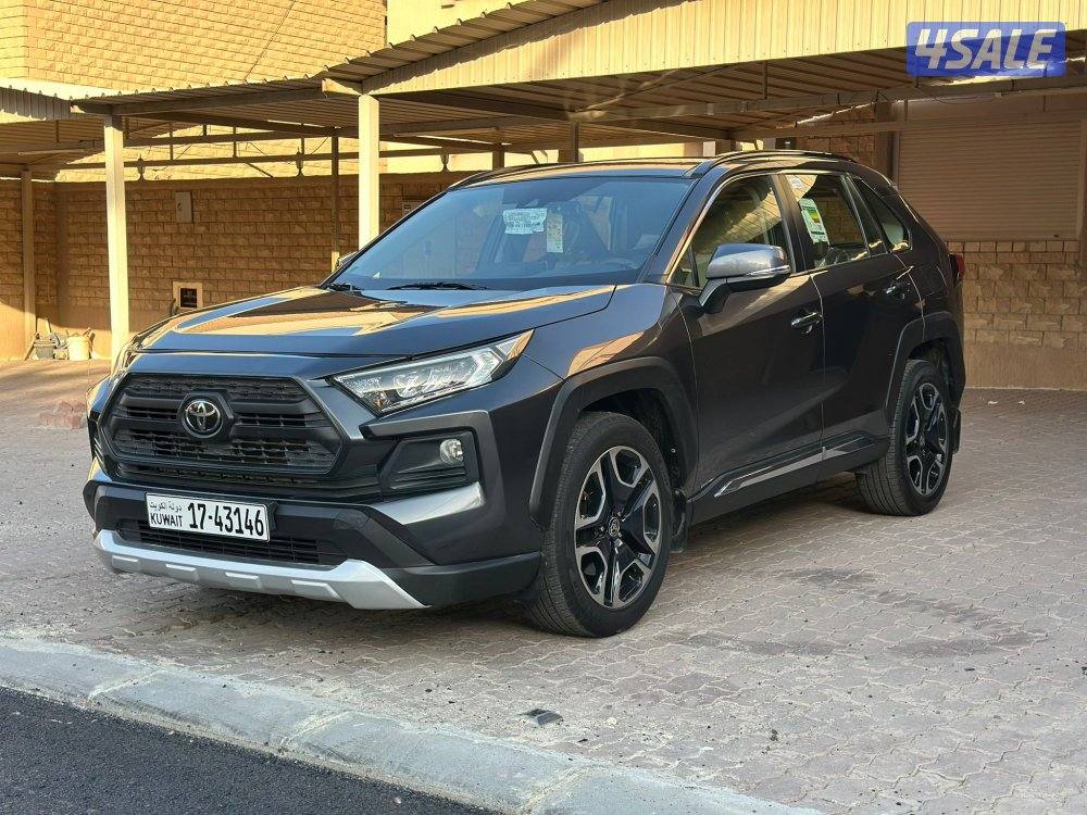 تويوتا راف 4 ٢٠١٩ الساير عداد ٨٠ ألف شرط الفحص قير مكينه شاصي غير جيد0
