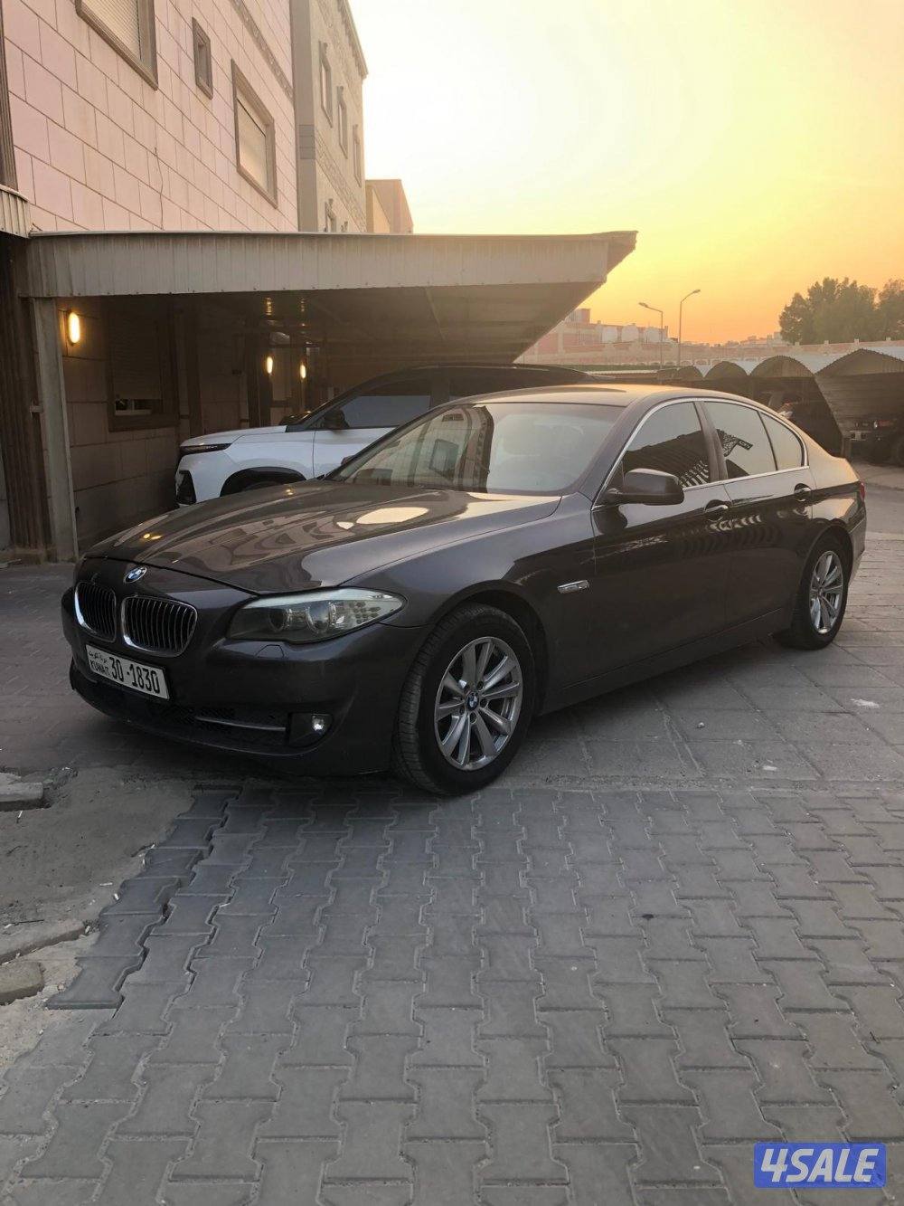 BMW 520i شرط الفحص ٢٠١٣1
