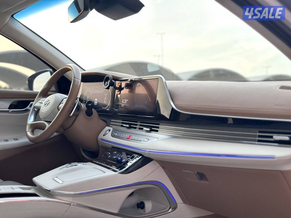 معرض القمة🚩8