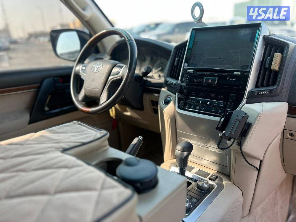 تويوتا لاند كروزر GX.R-V86