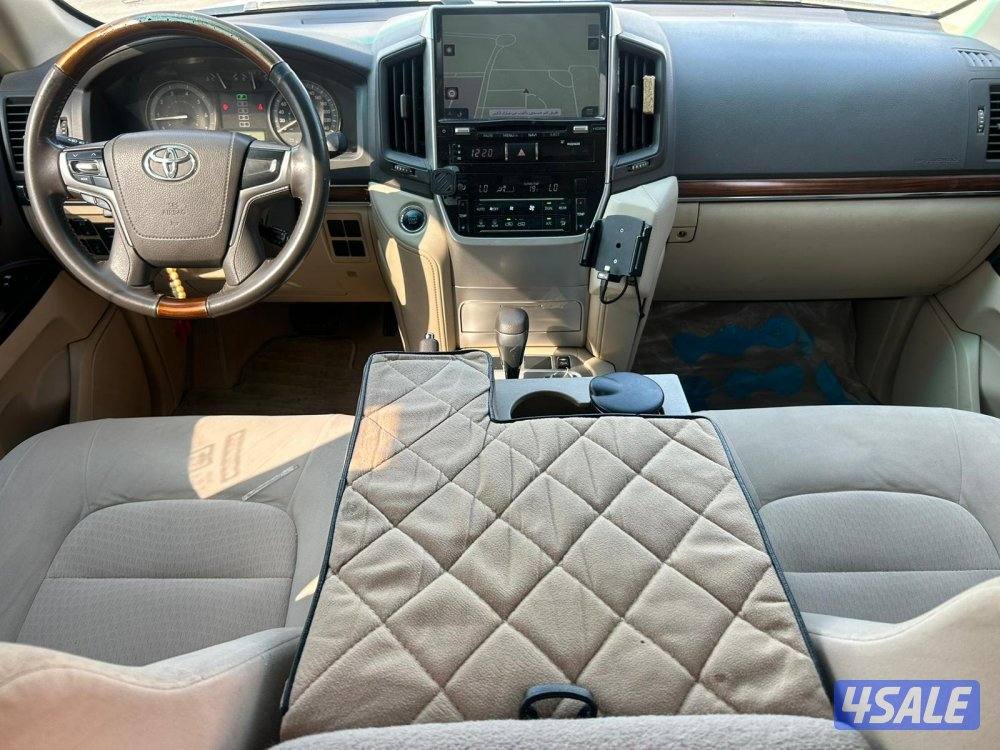 تويوتا لاند كروزر GX.R-V87