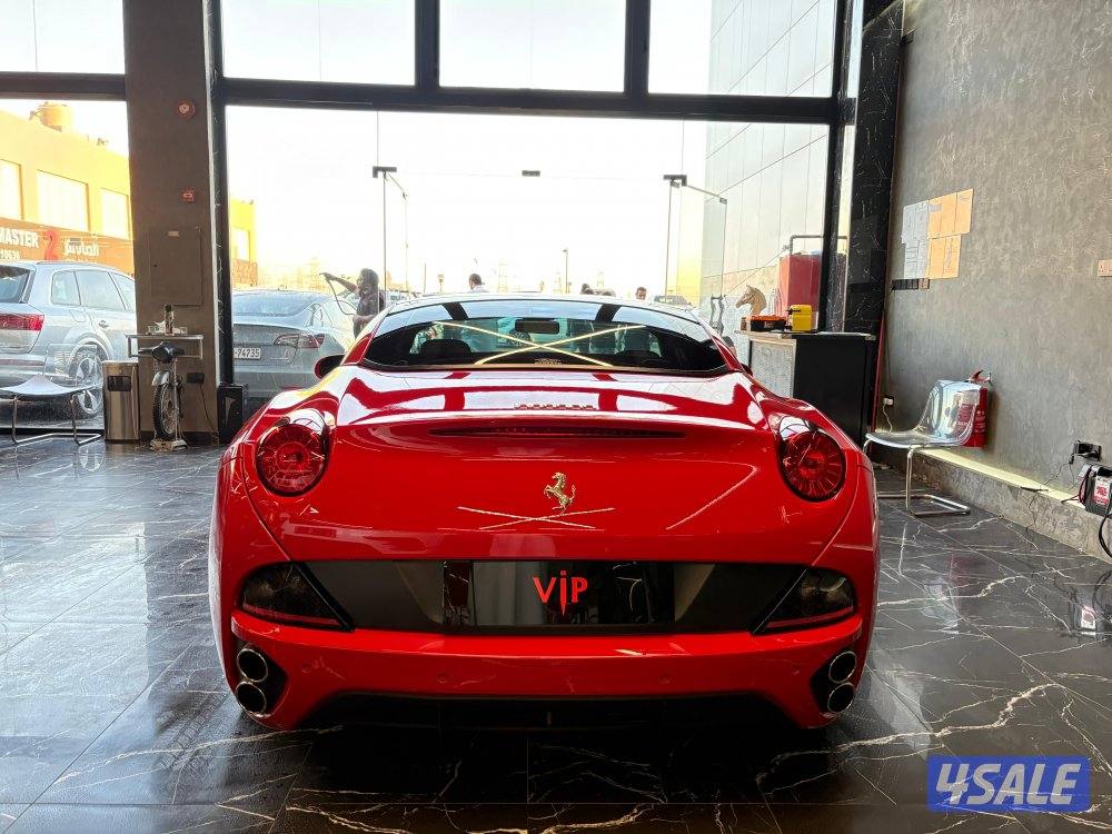 فيراري كاليفورنيا6