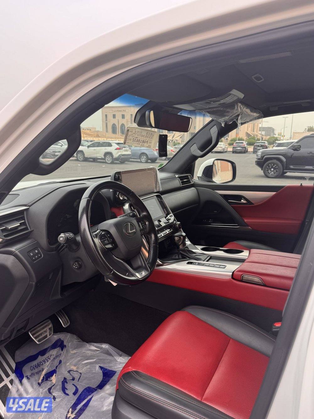 جيب لكزس ٢٠٢٣ المالك الاول ممشى ١٩٥ الف4