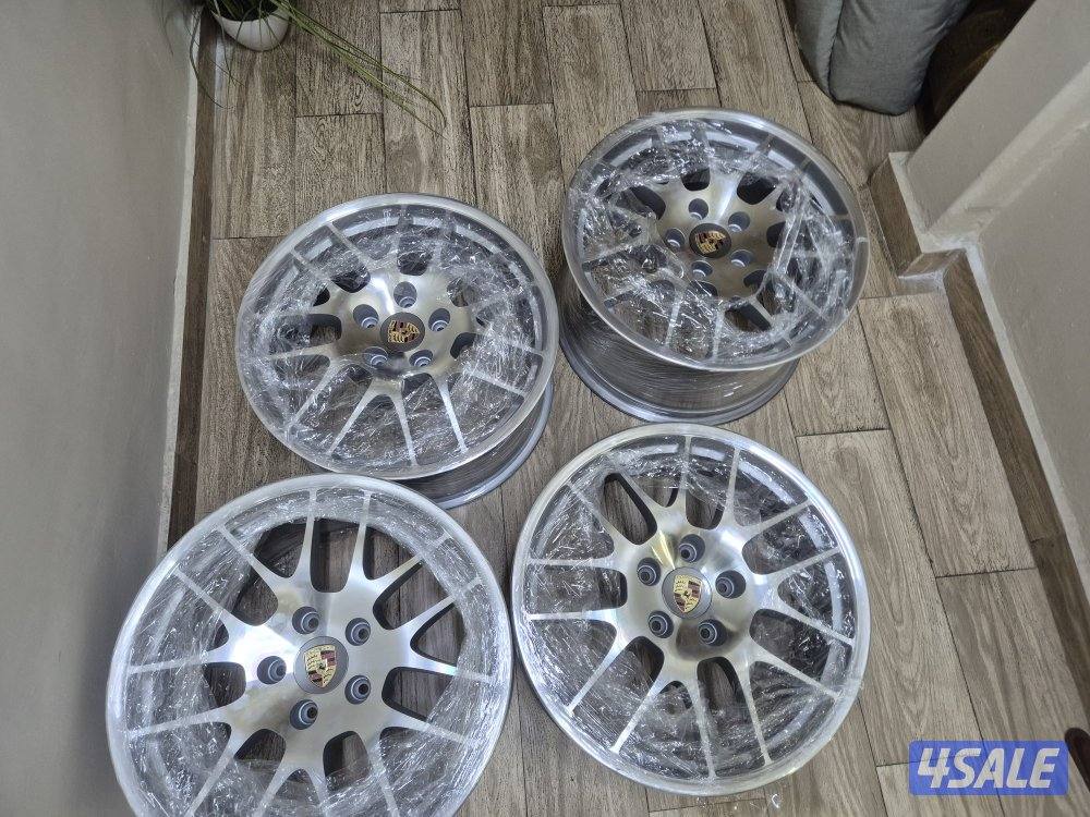 للبيع رنجات للبورش سبايدر  واذا في بدل معه رنجات 191