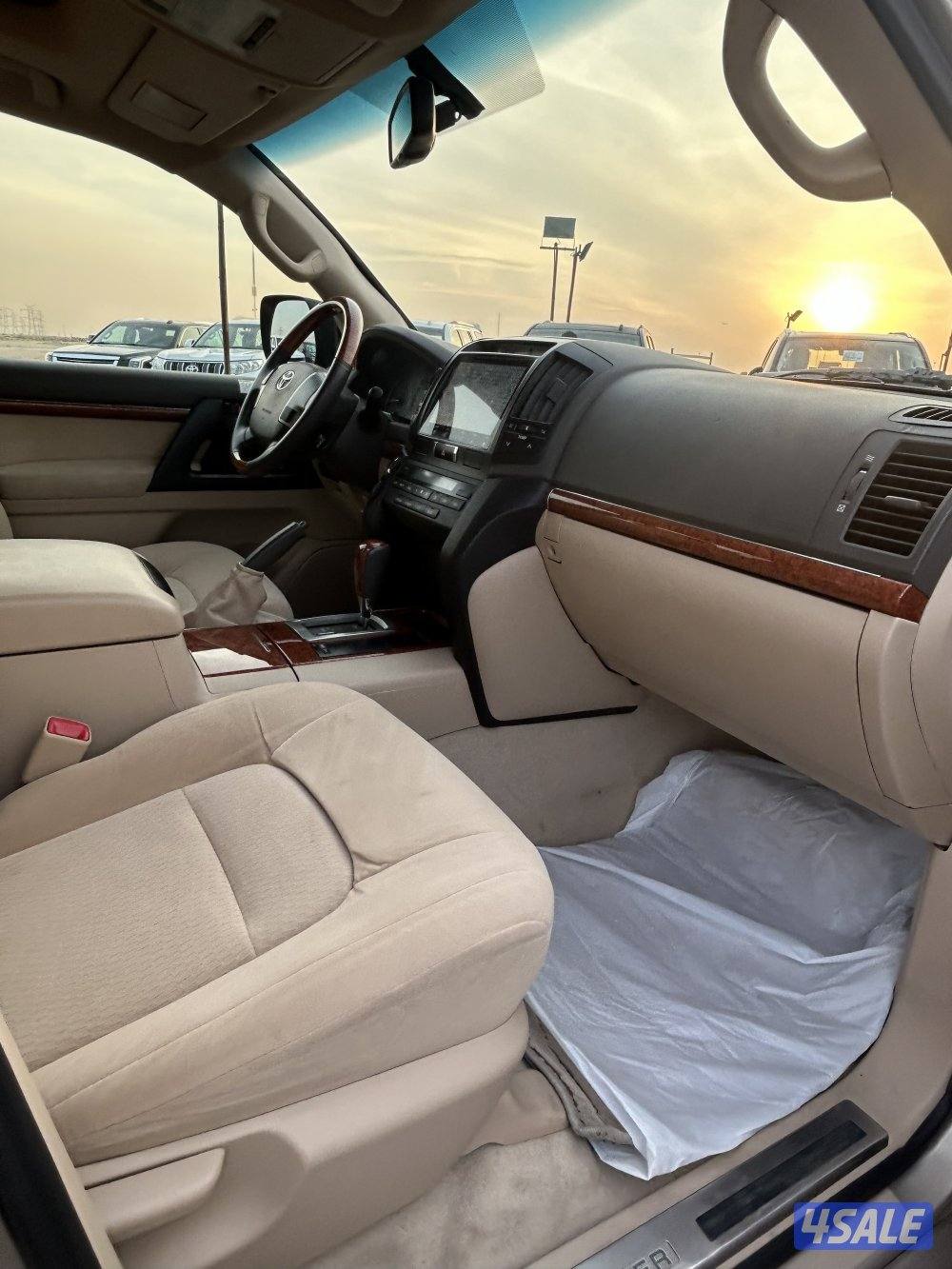 للبيع لاند كروزر 20148