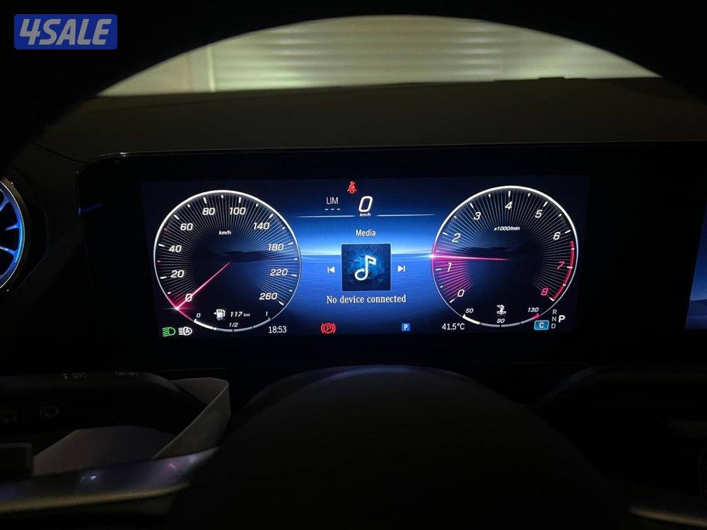 للبيع  gla -200 موديل ٢٠٢٤ ماشيه ٢٠٠٠ نظيفه  و السعر ١٤٠٠٠2