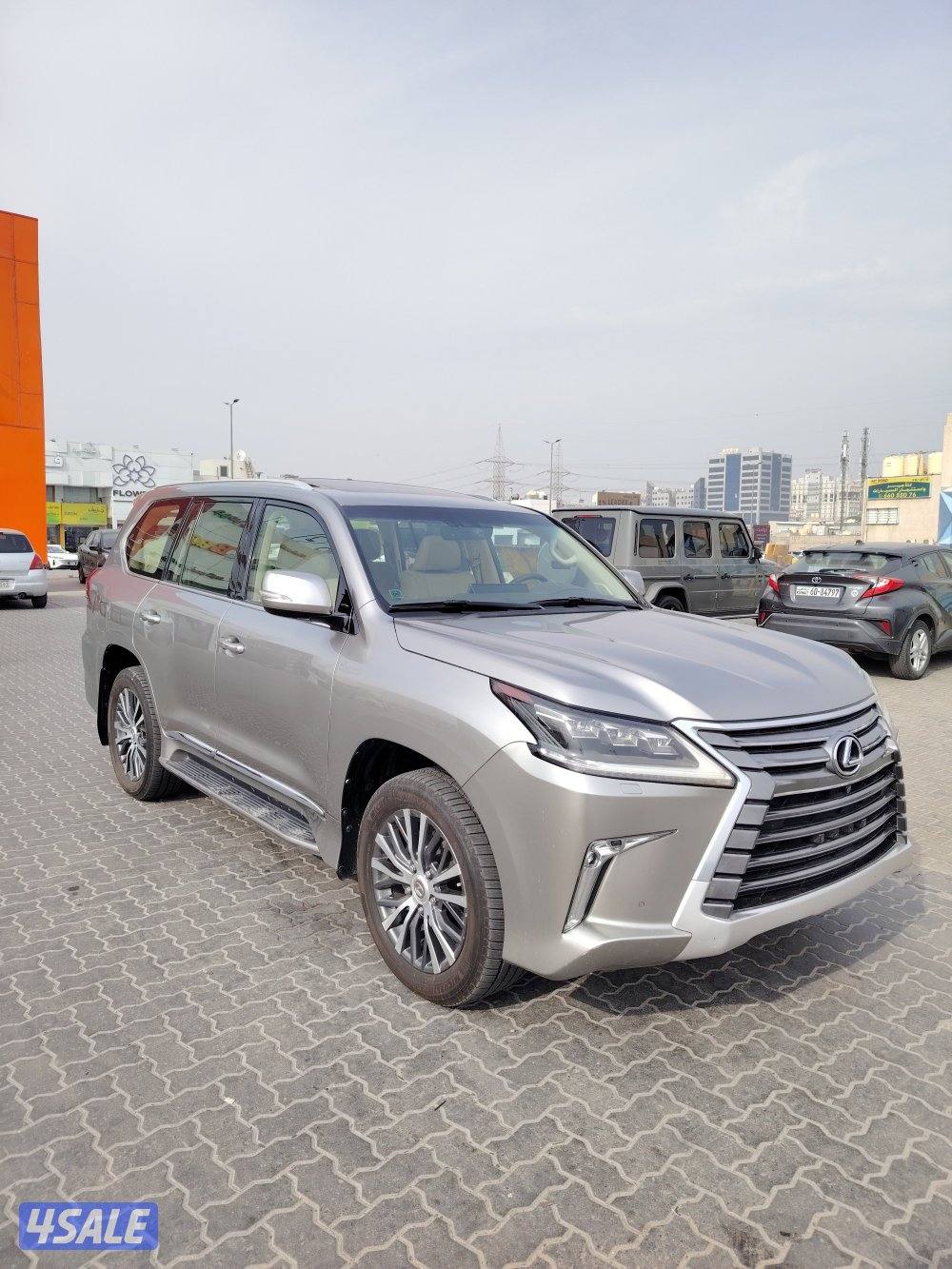 لكزسLX570 ٢٠١٦ الساير ماشي٩١ الف1