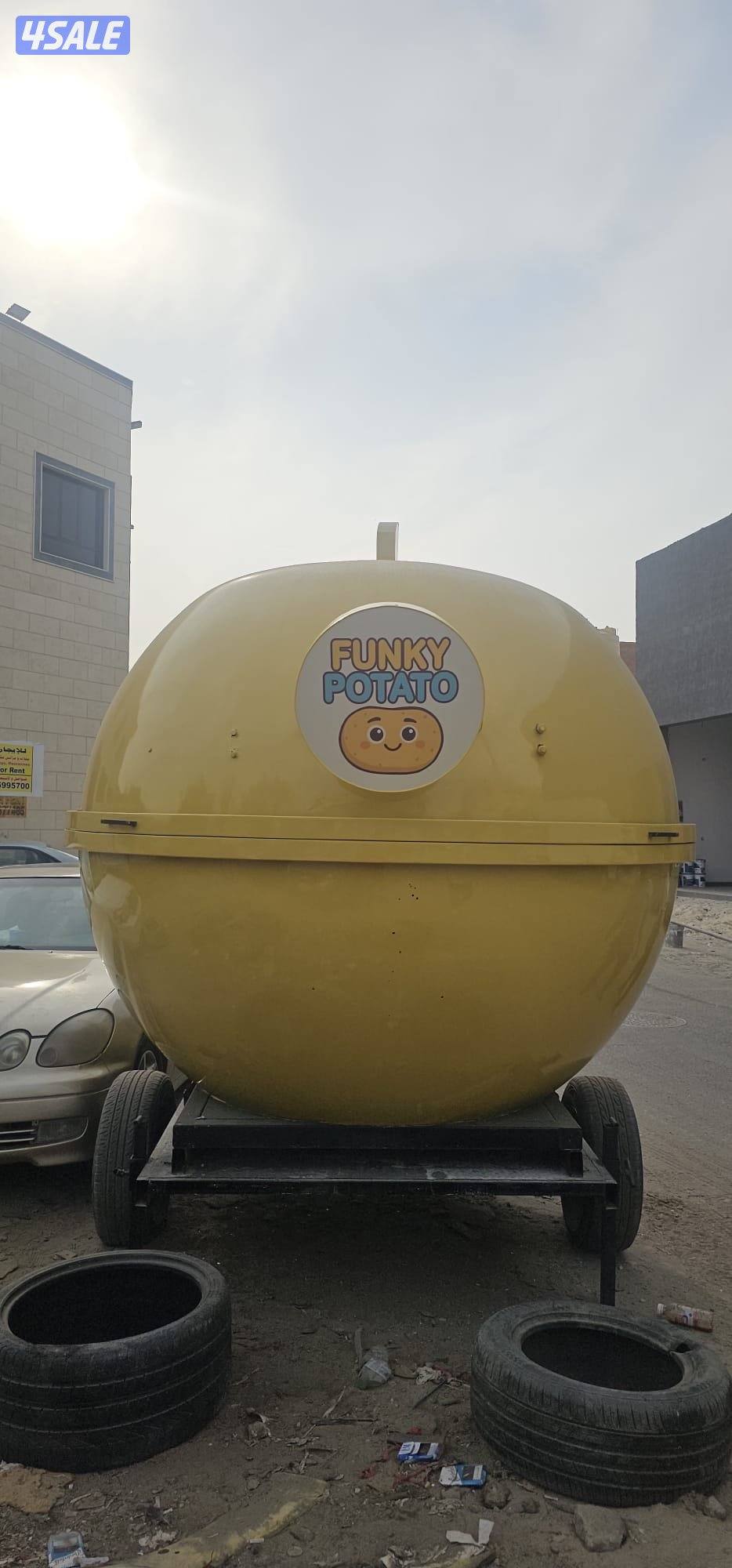 للبيع فود ترك ( قلص) يصلح لكذا نشاط بيعه سريعه2