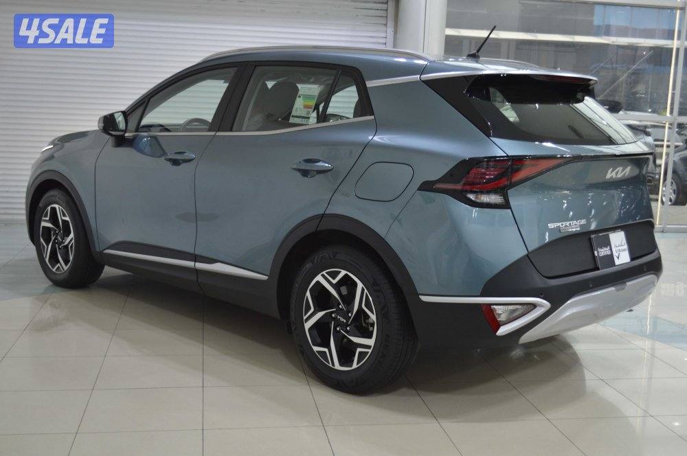 Kia Sportage 2023 – 2.0L 4-Cylinder (Excellent Condition)5