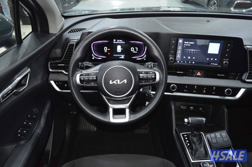 Kia Sportage 2023 – 2.0L 4-Cylinder (Excellent Condition)7