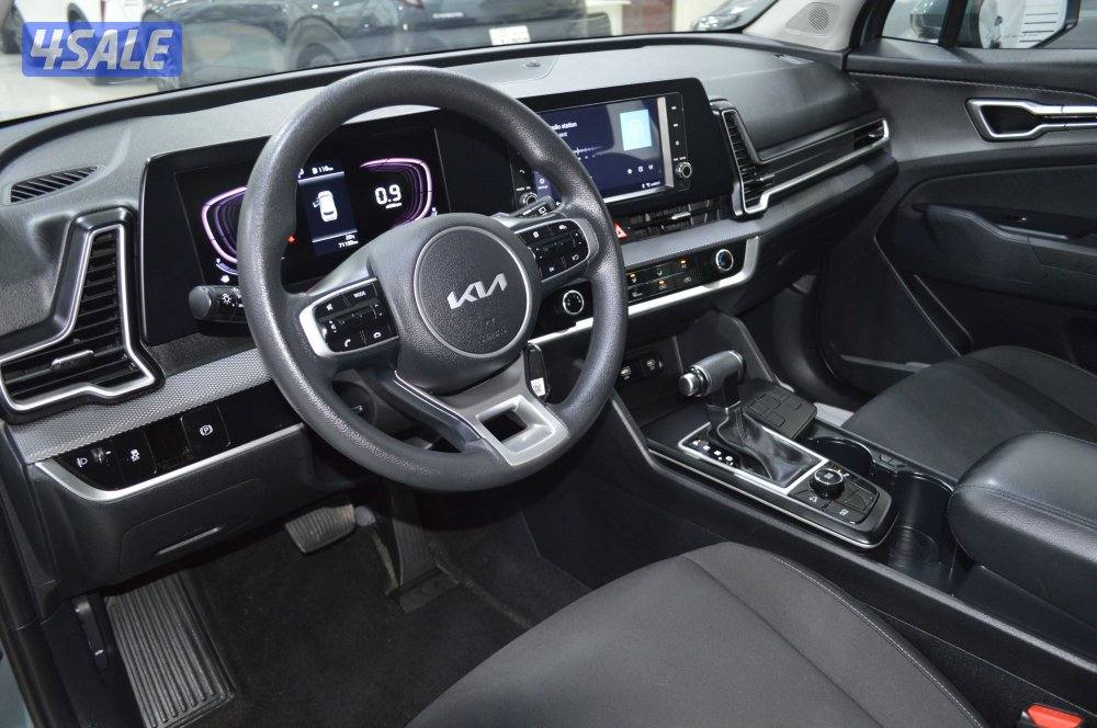 Kia Sportage 2023 – 2.0L 4-Cylinder (Excellent Condition)8