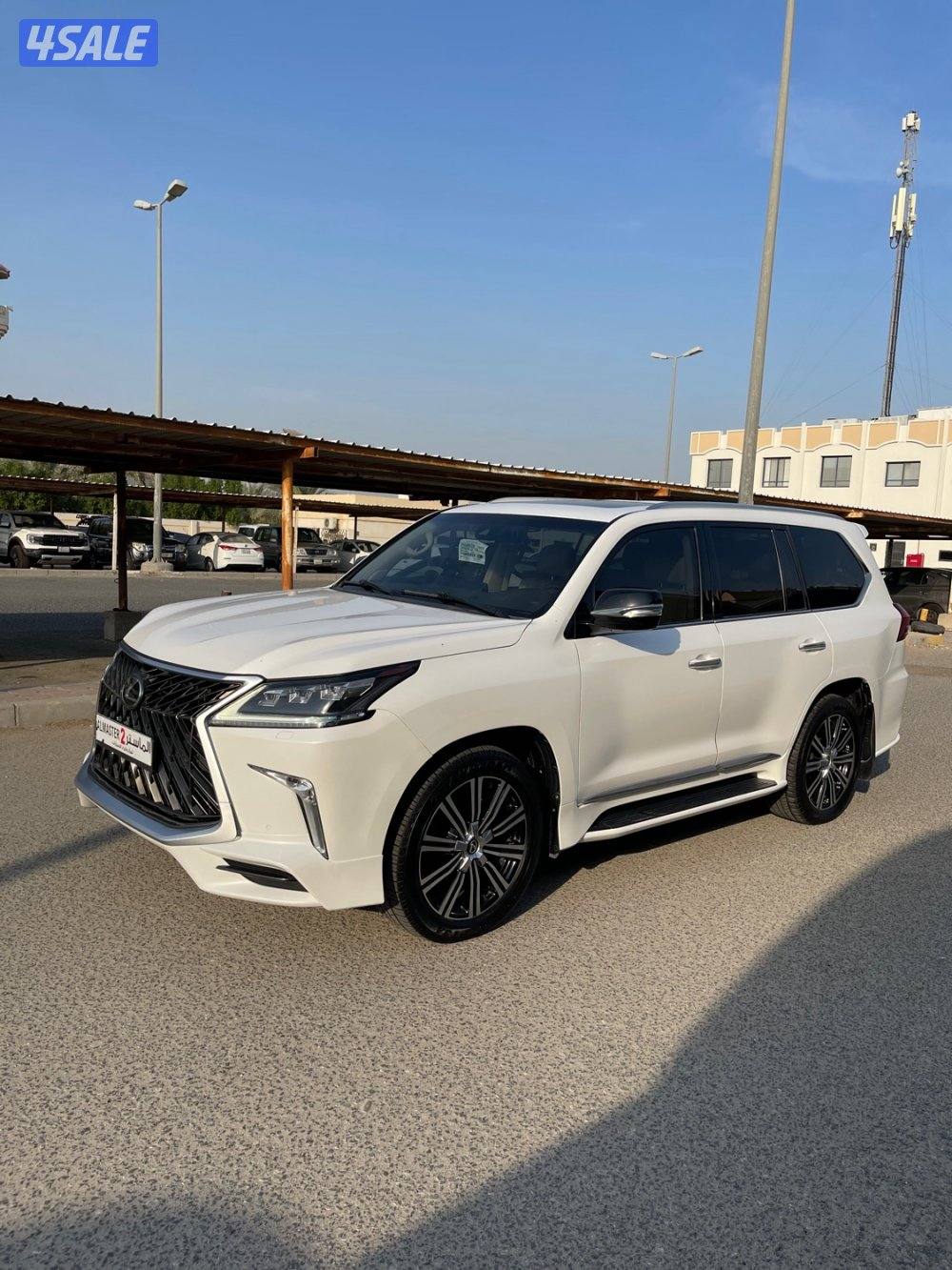 لكزس LX570 وارد الخليج صبغ الوكاله شرط الفحص0