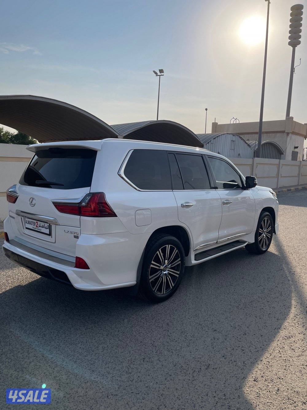 لكزس LX570 وارد الخليج صبغ الوكاله شرط الفحص3