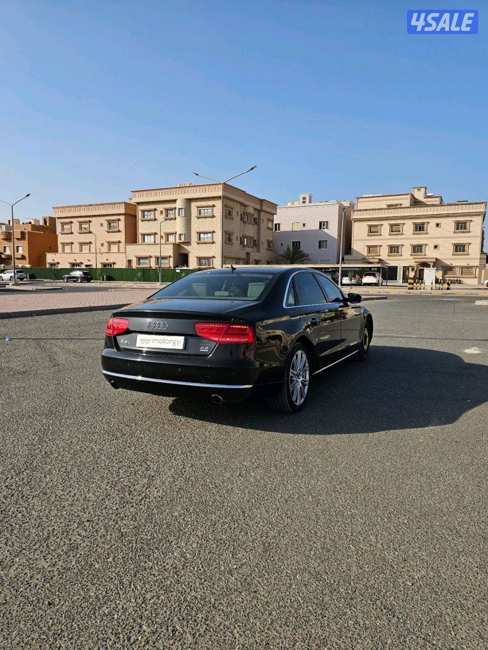 Audi A8 L5