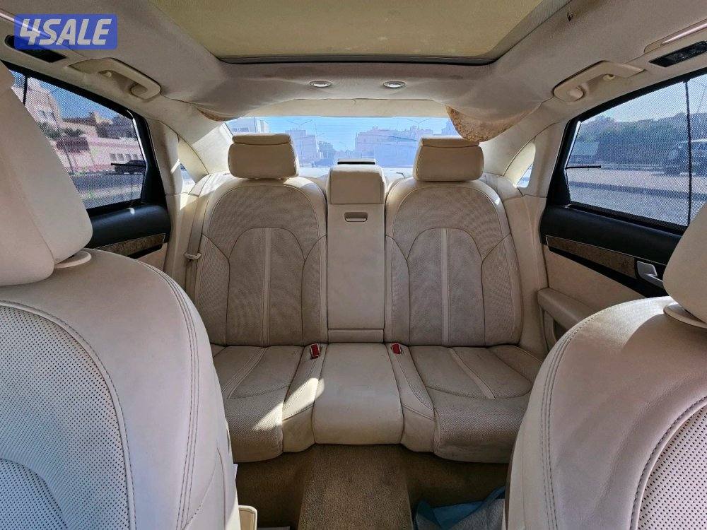 Audi A8 L8