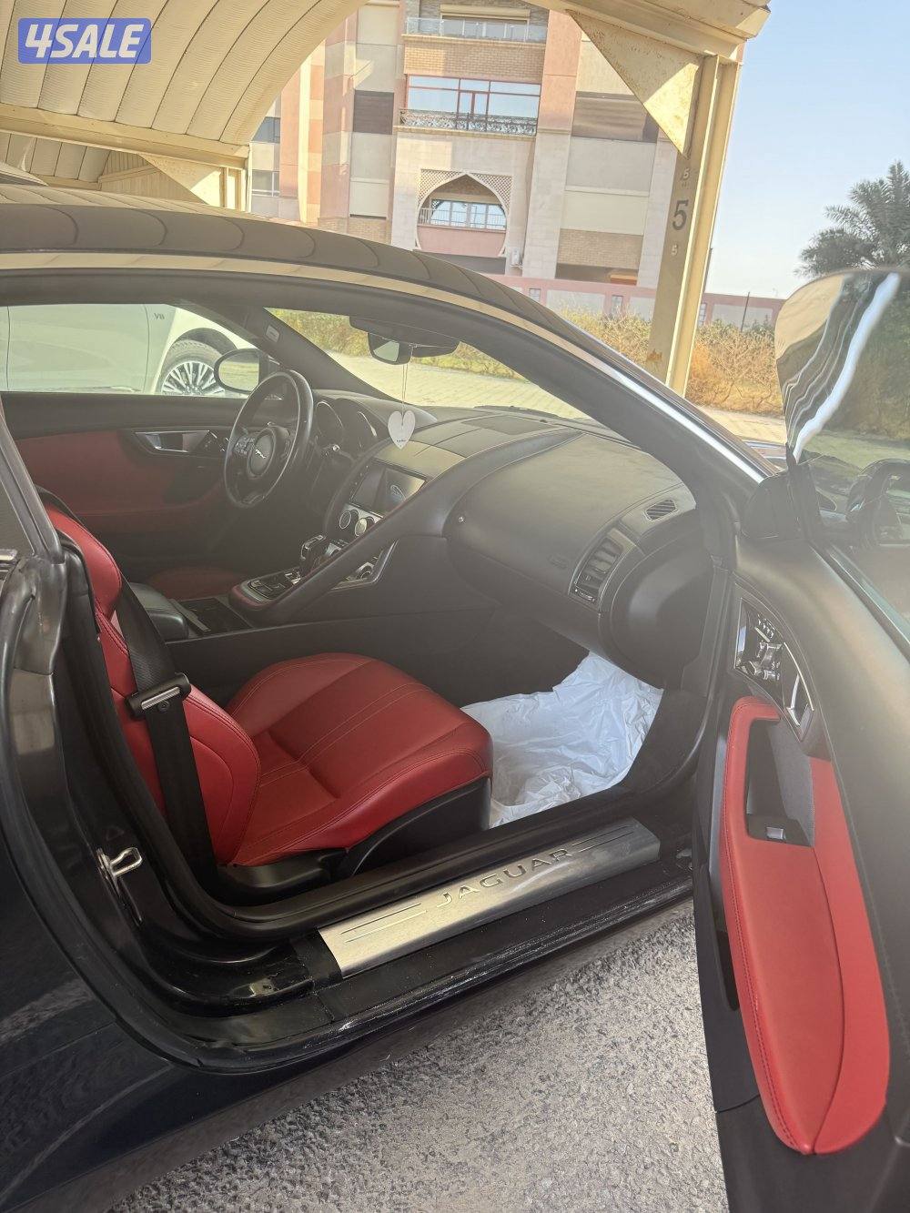 للبيع جاكوار4