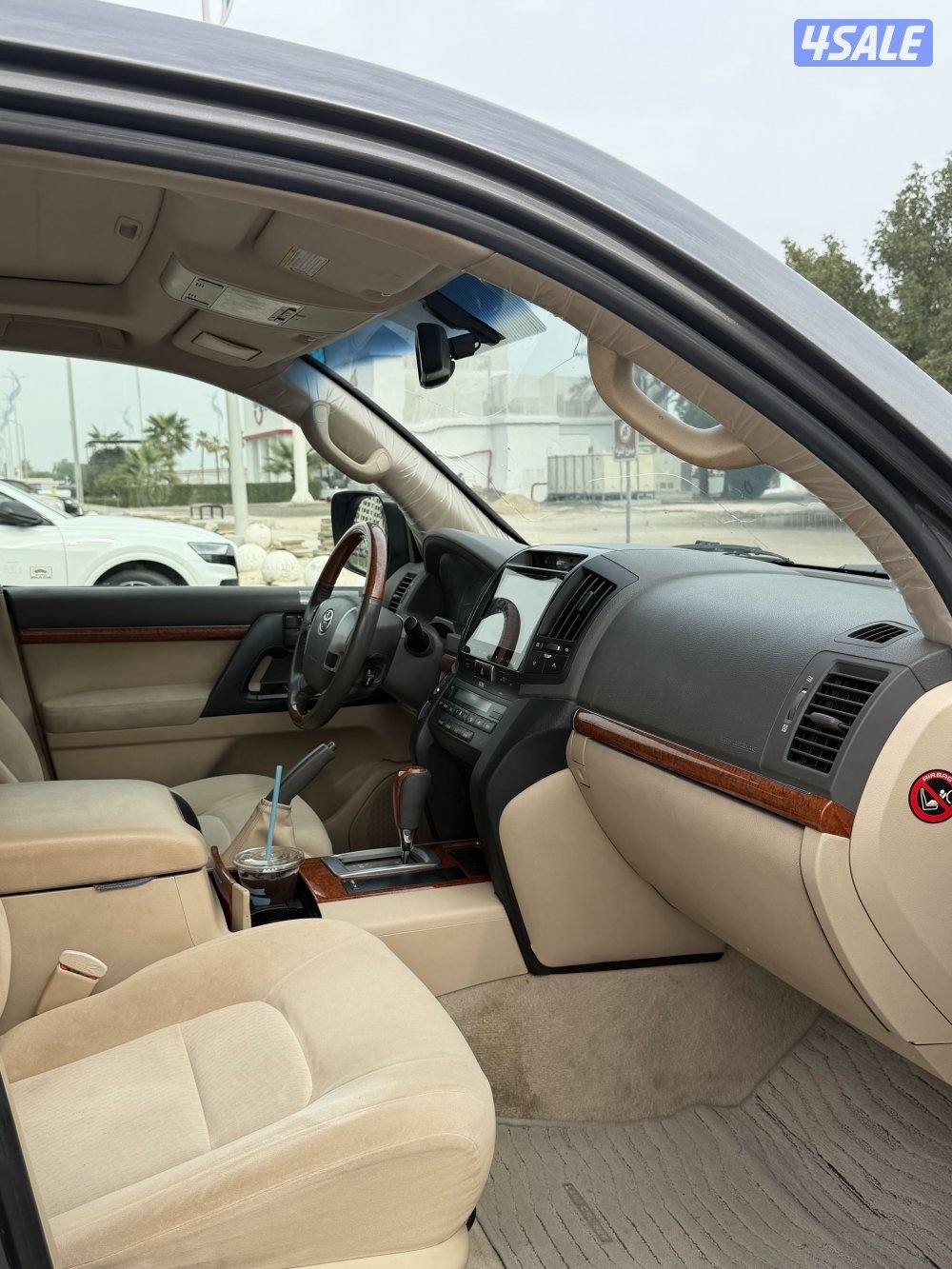 تويوتا لاند كروزر6