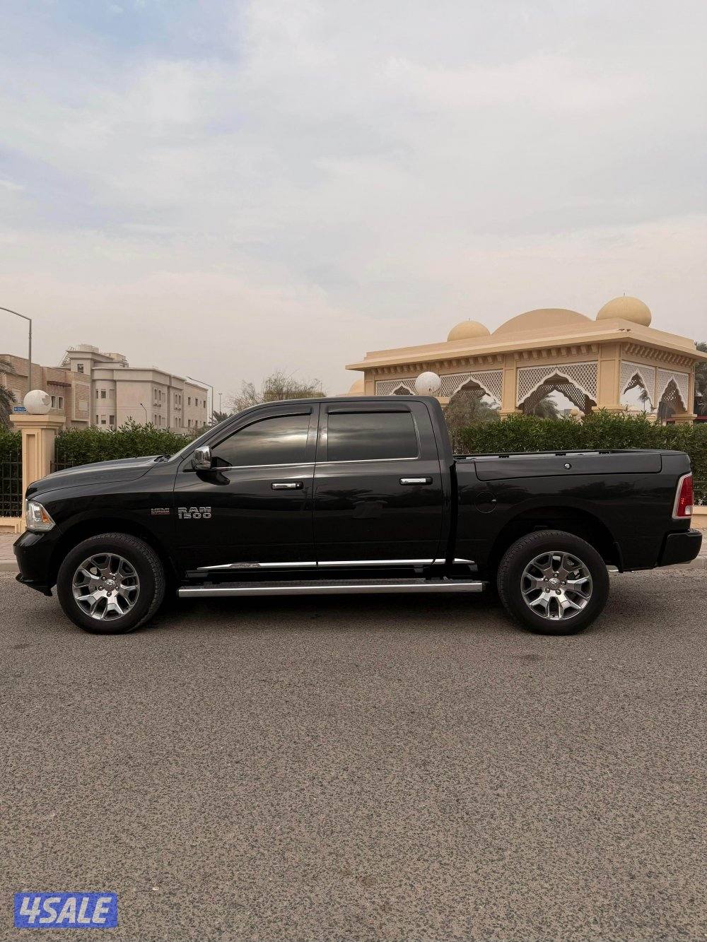 للبيع دوج رام ليمتد 20173