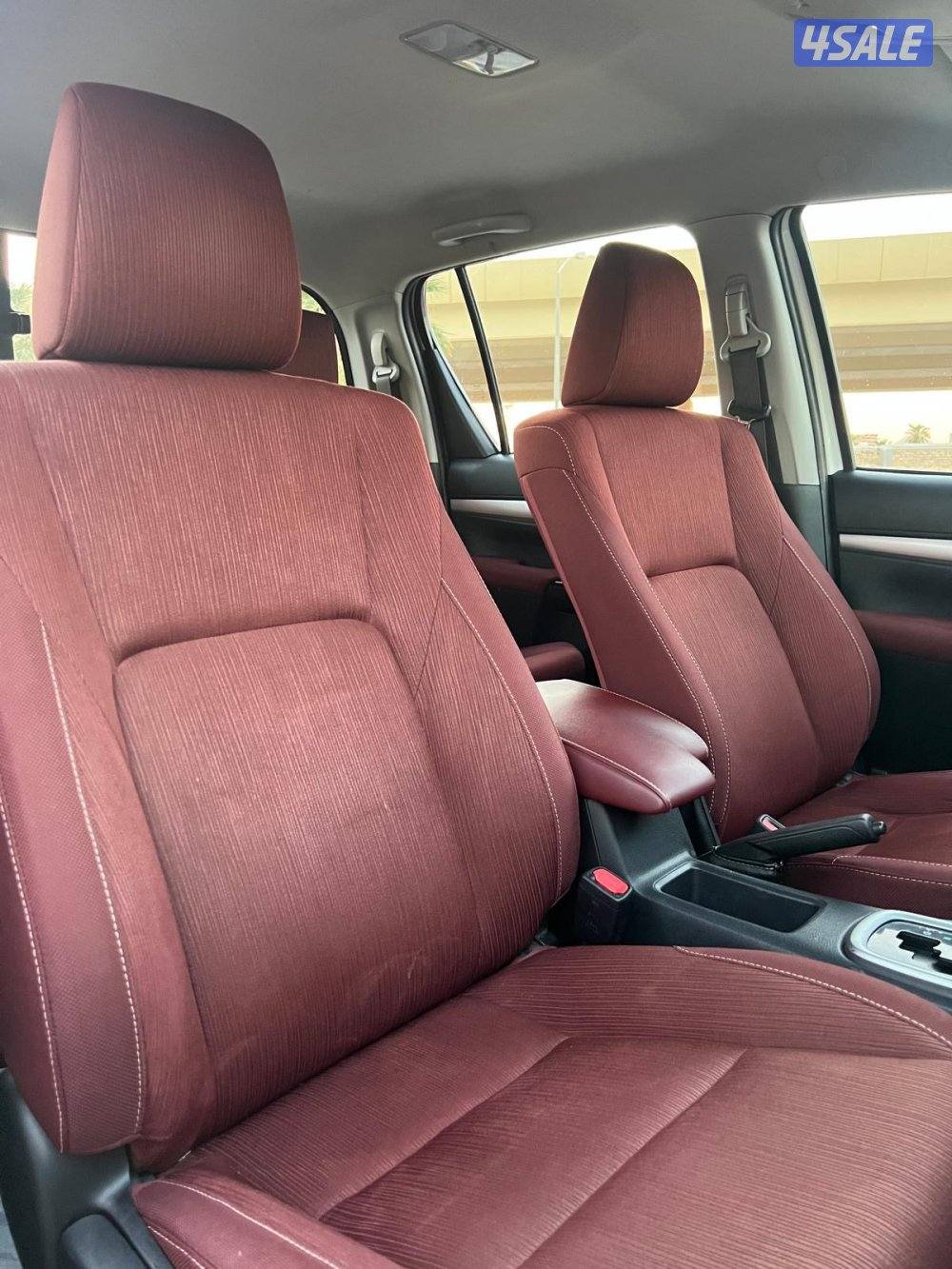 هايلكس 2019 قير اوتوماتيك فل اوبشن ماشي 140 الف بحاله جديده شرط الفحص8