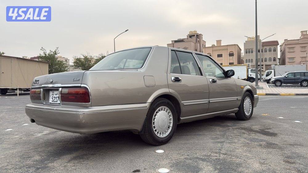 نيسان سدرك موديل 19993