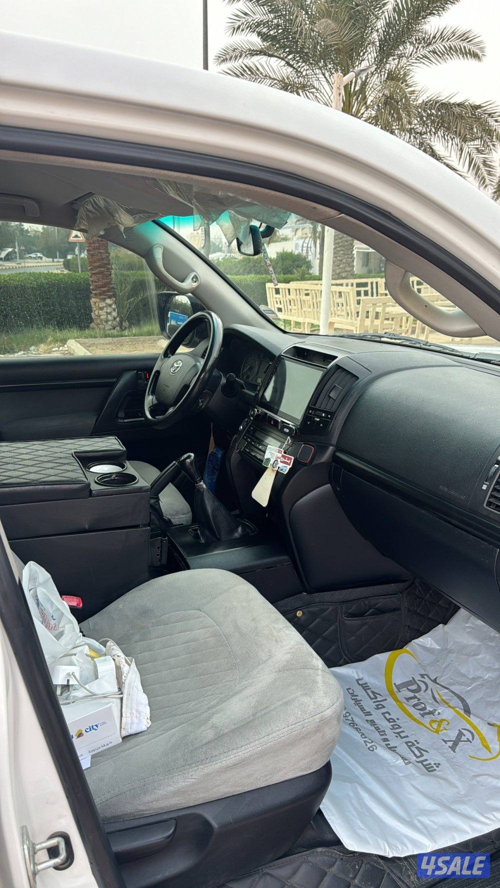 للبيع لاندكروزر ٢٠١٤8