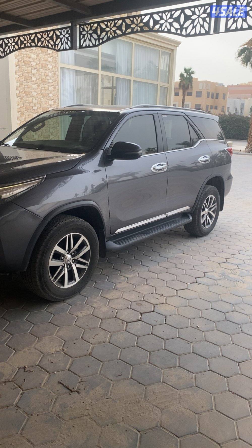 للبيع فورتنر صبغ وكاله2