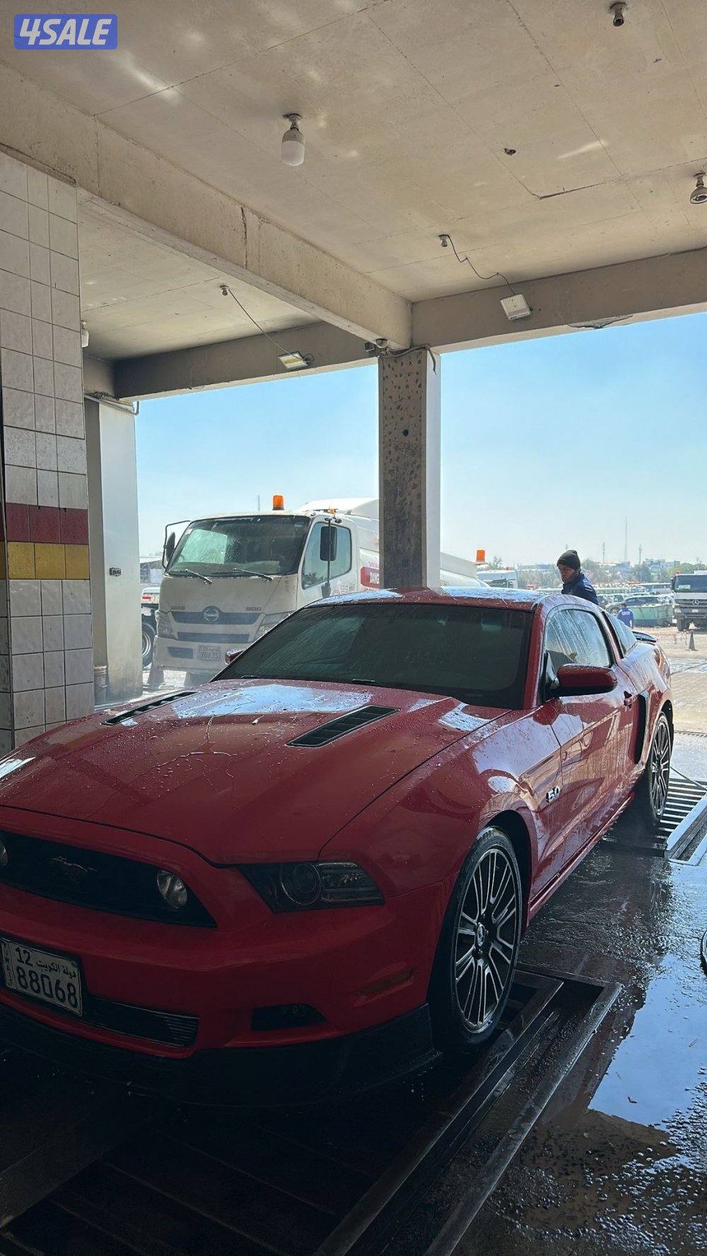 للبيع موستنق 2013 شرط الفحص.  بيع فقط.  بيعة سريعة2