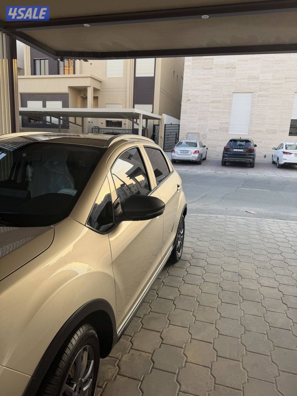 للبيع جيب جيلي صغير4