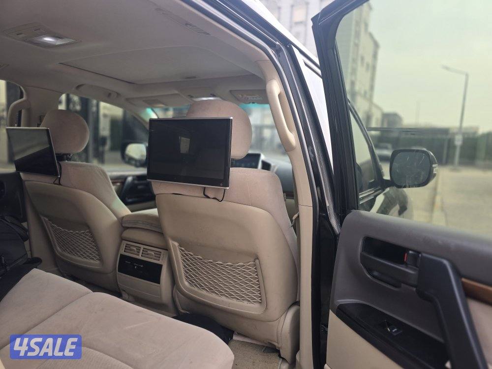 للبيع لاند كروزر ٢٠١٨ قابل للتفاوض4