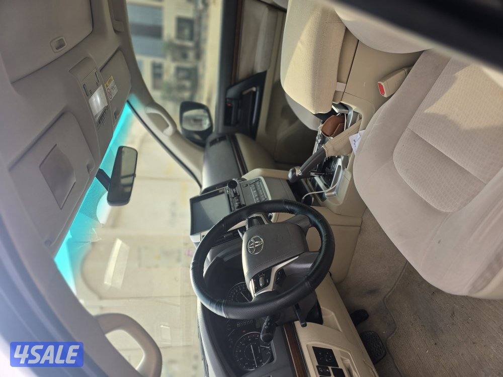 للبيع لاند كروزر ٢٠١٨ قابل للتفاوض6