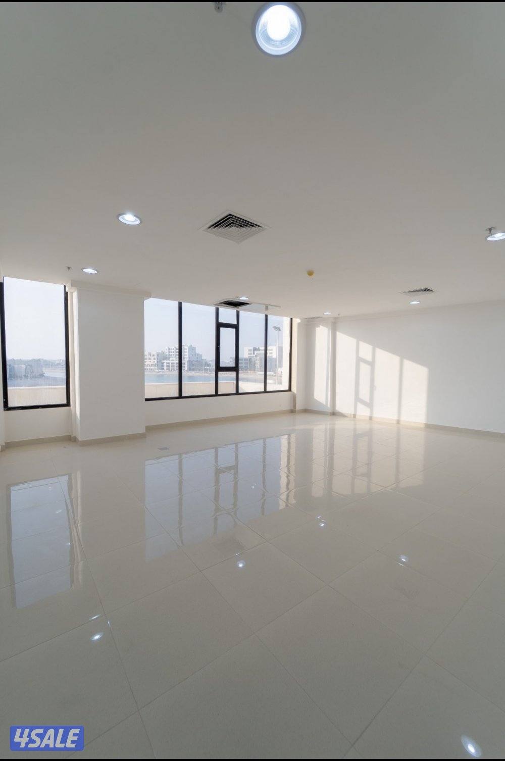 مكاتب للايجار بالخيران دور اول مع رقم الي اسعار تبدا من 1900