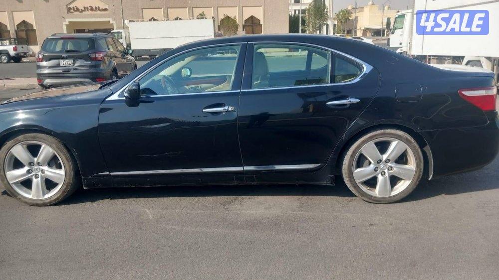 لكزس ٤٦٠ شورت2