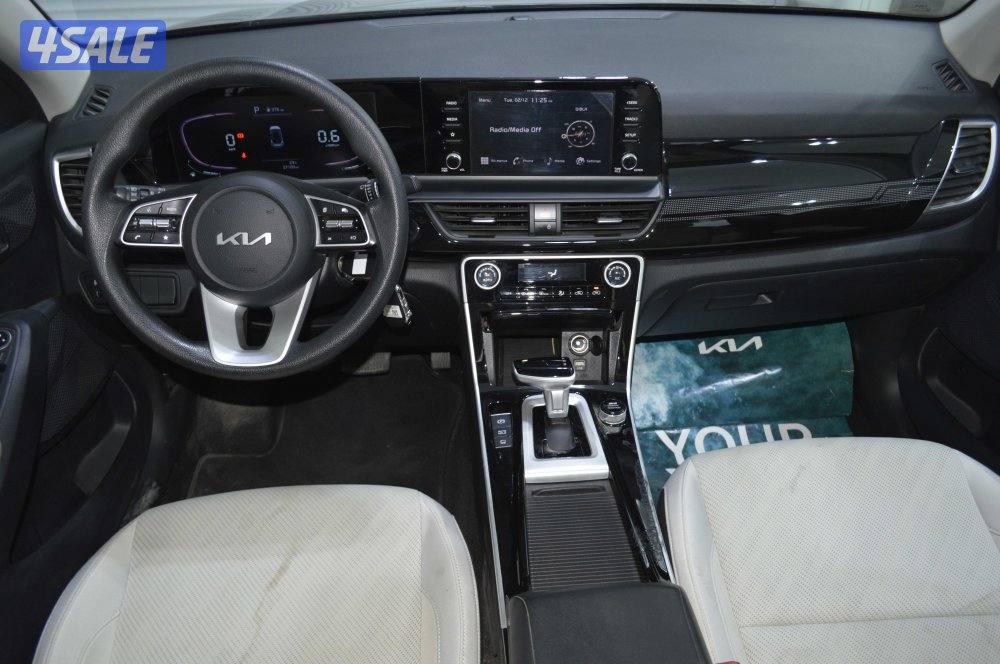 Kia Seltos 2024 – EX (Excellent Condition)9