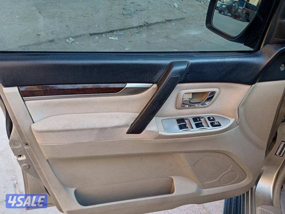 للبيع باجيرو فل اوبشن موديل 201012