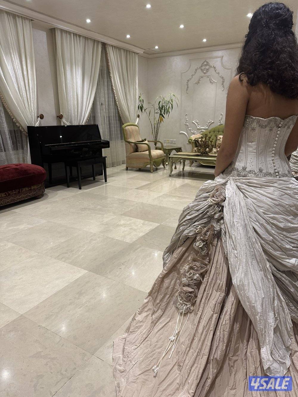 Engagement classic beautiful dress4