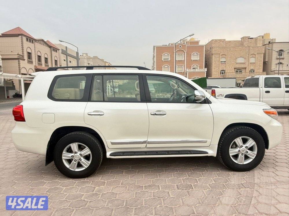 لاند كروزر 2014 عداده 260 صبغ الوكاله1