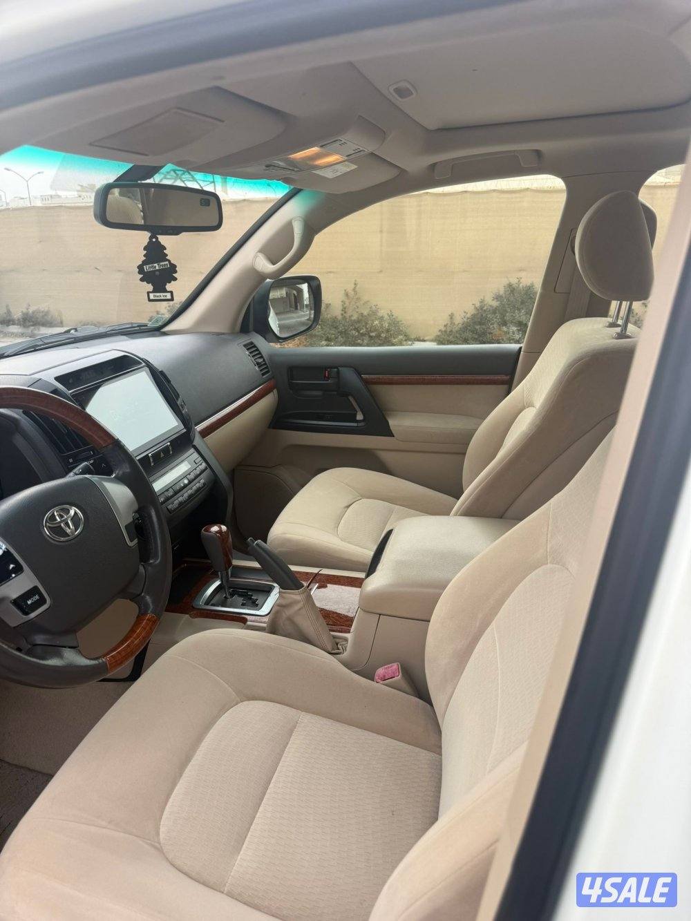 لاند كروزر 2014 عداده 260 صبغ الوكاله6