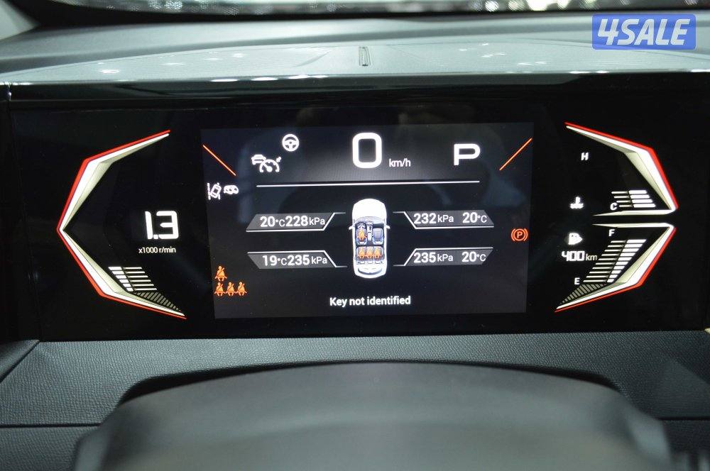 GAC Emzoom R-Style 2025 – 1.5L Turbo 4-Cylinder (New Condition)6