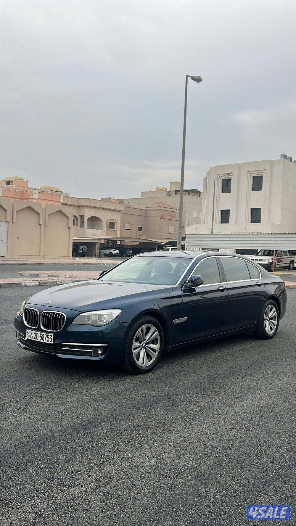 للبيع بي ام 2013 شرط الفحص قير مكينه شاصي بدي0