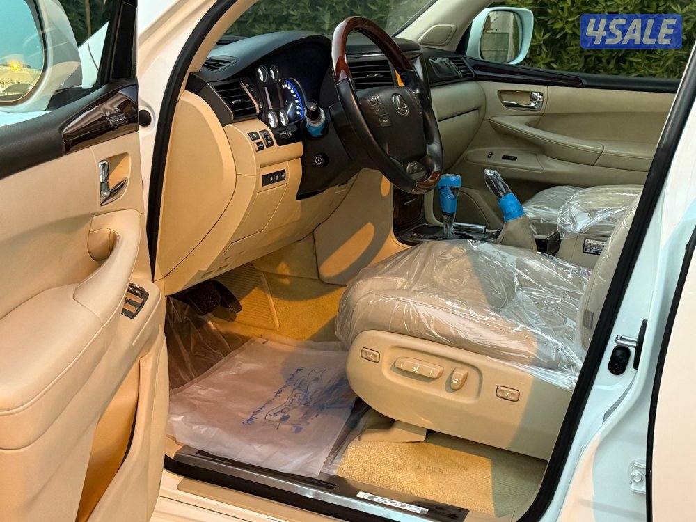 لكزس 2010 حالة وكاله5