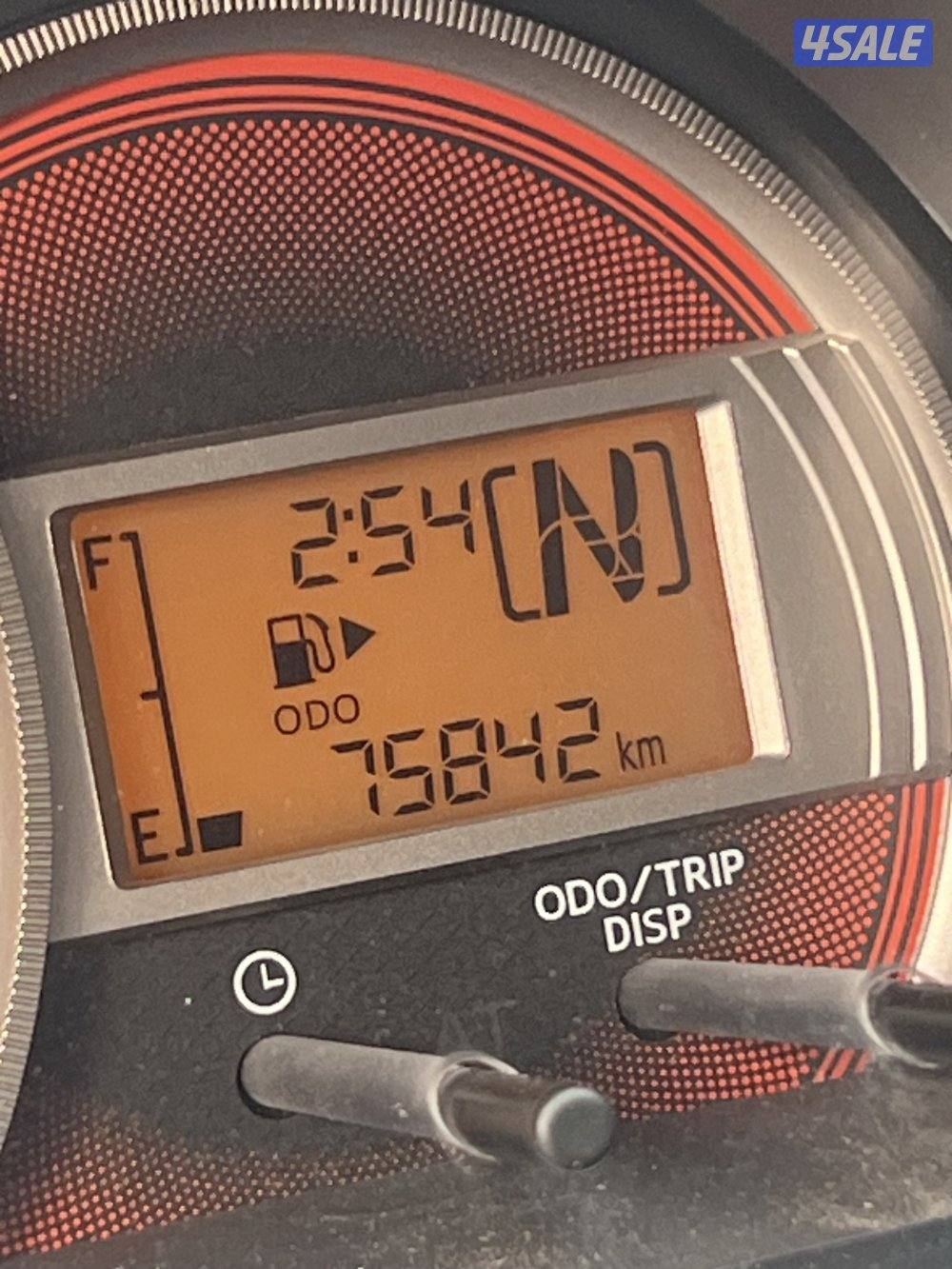 للبيع افانزا موديل 2015 من نوادر ممشي 75 فقط6