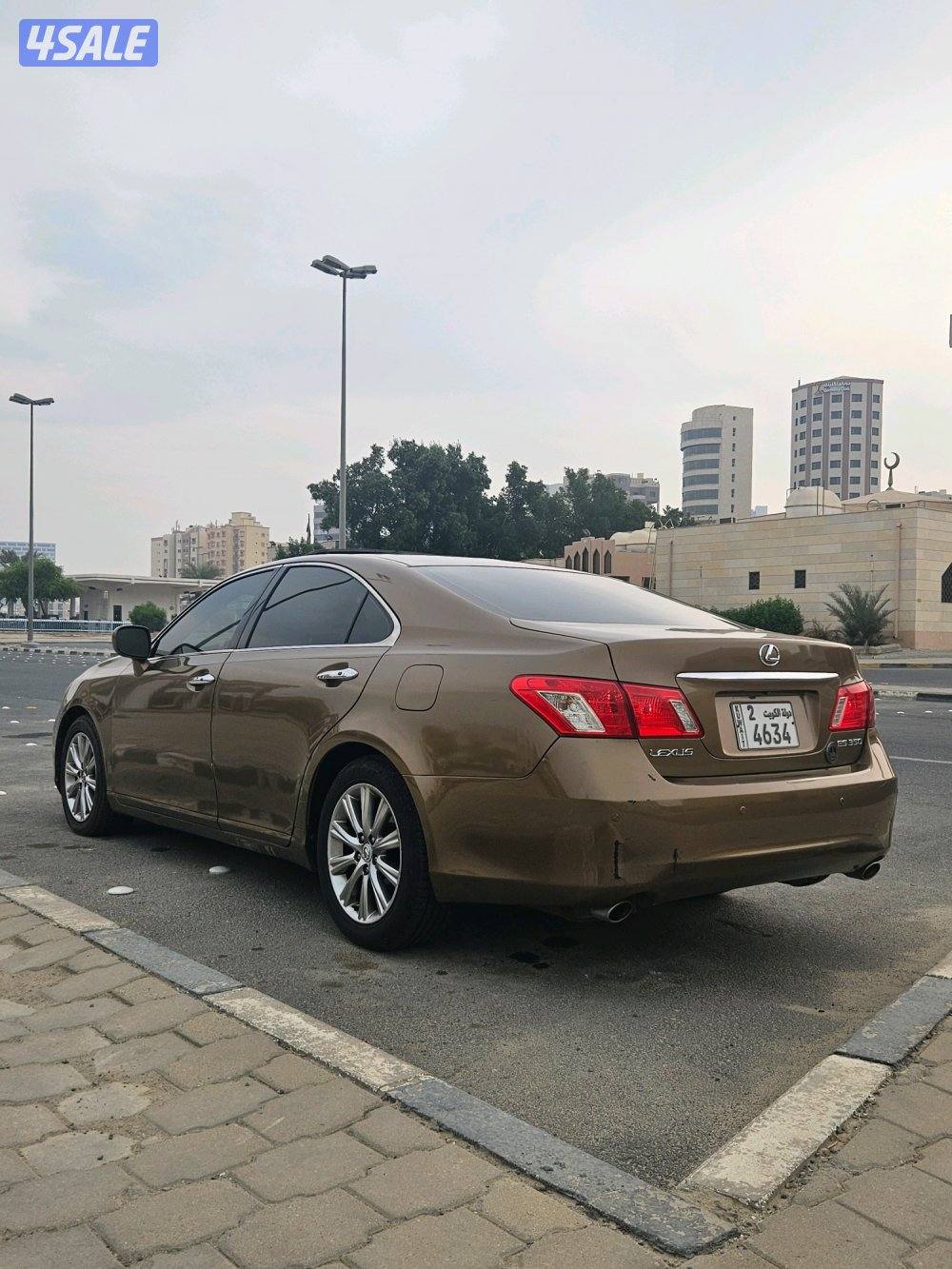 لكزس بسعر ممتاز جلد فتحه شاشه كاميرا1