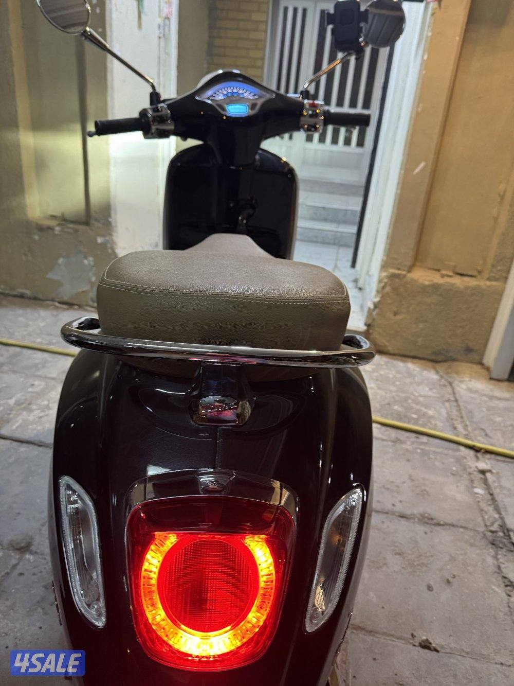 فيسبا اصلي إيطالي بحاله الوكاله تحت الكفاله3