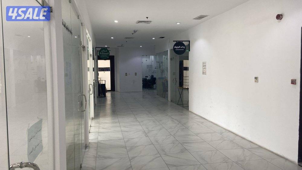 للإيجار مكاتب في العقيله (من المالك مباشر)2