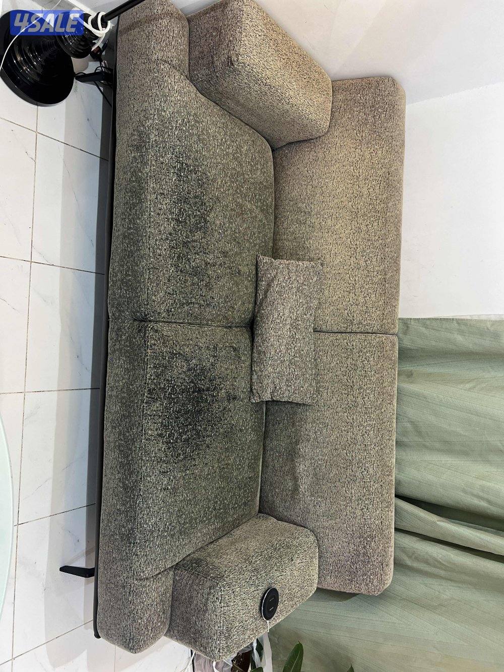 3 seater Sofa at throwaway price0