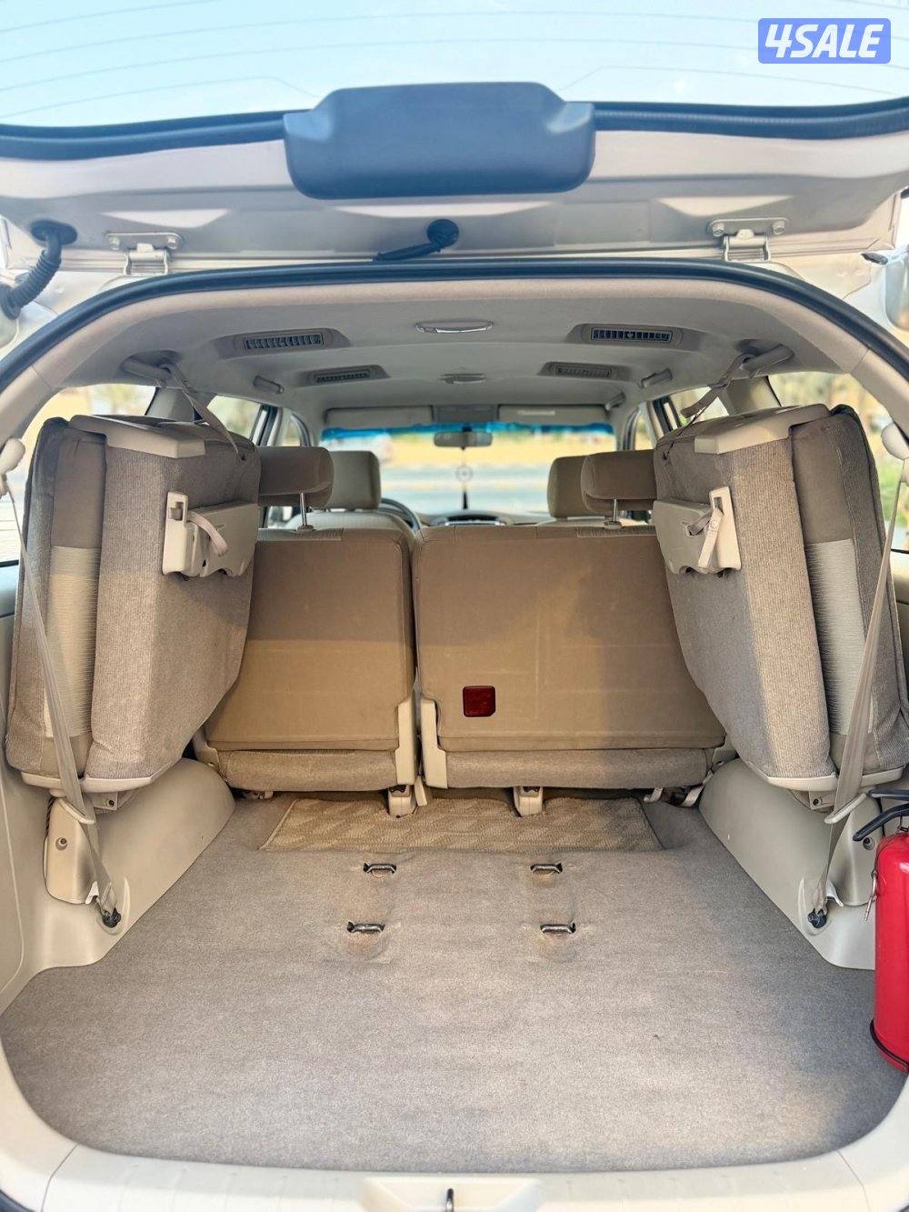 للبيع تويوتا انوفا5