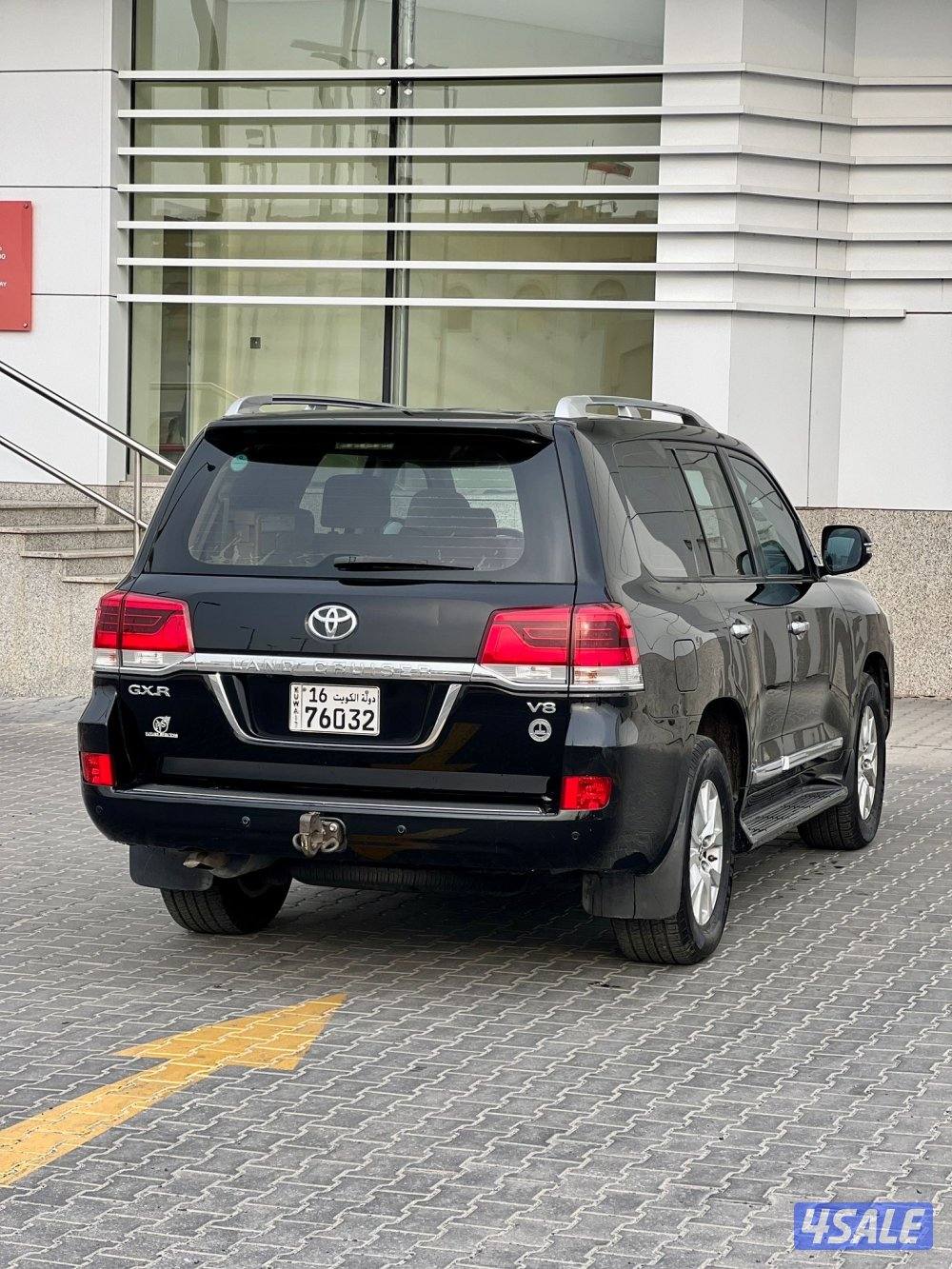 لاند كروزر GXR2