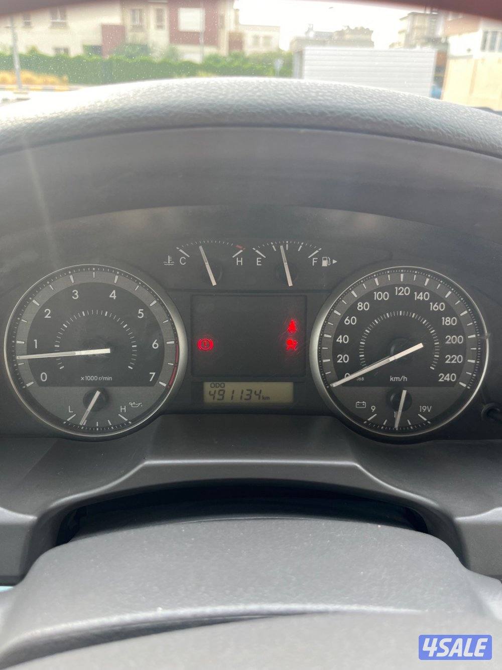 للبيع لاندكروزر 2013 قير عادي6