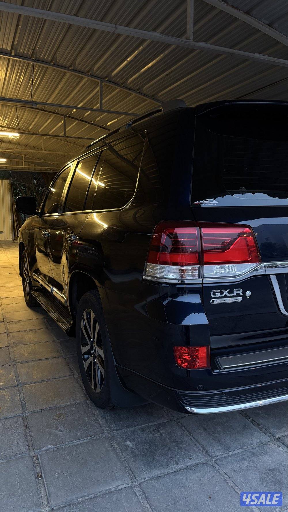 للبيع لاندكروزر قراند تورنق صبغ وكاله لونه كحلي2